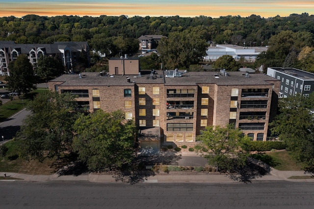 view of aerial view at dusk