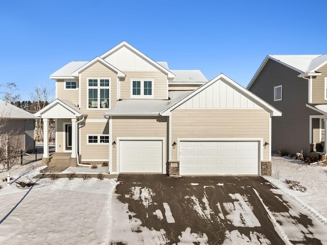 view of front facade with a garage