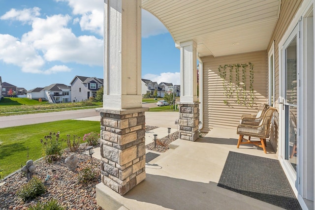 view of patio / terrace with covered porch