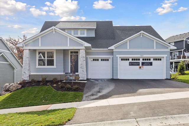 view of front of property with a front lawn