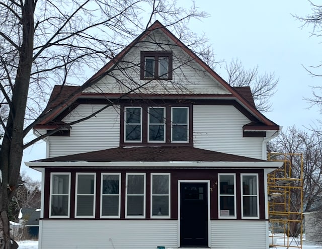 view of front facade