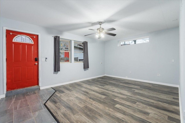 entryway featuring ceiling fan