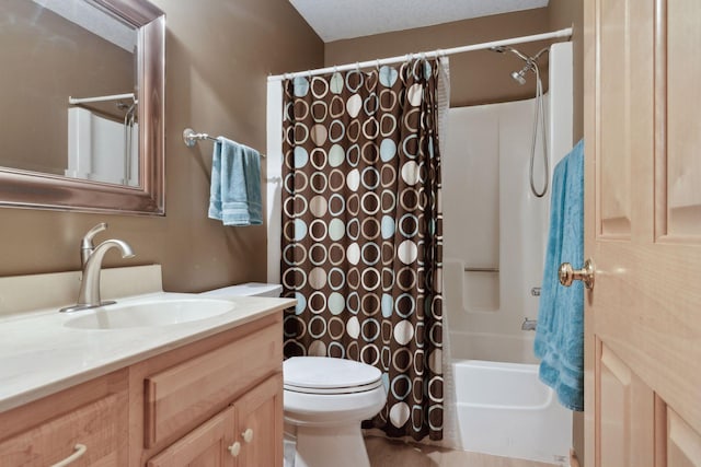 full bathroom with shower / bath combination with curtain, vanity, and toilet