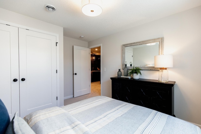 bedroom featuring a closet