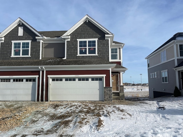 view of front facade featuring a garage