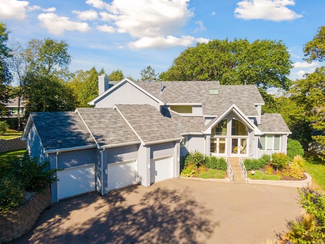 view of front of house featuring a garage