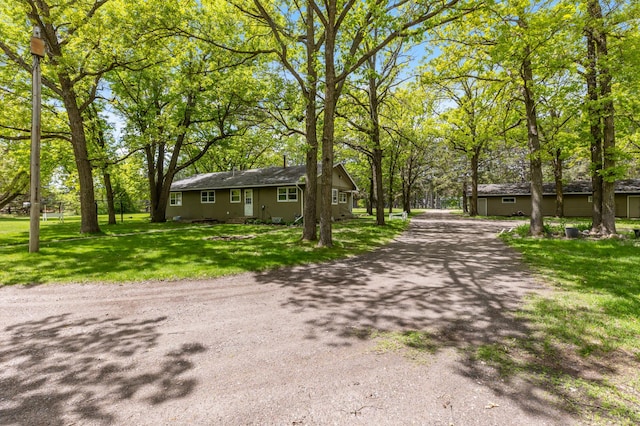 13749 County Road 116, Merrifield, MN 56465 - view of front facade with dirt driveway and a front yard