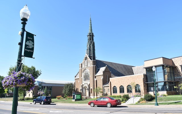 view of building exterior