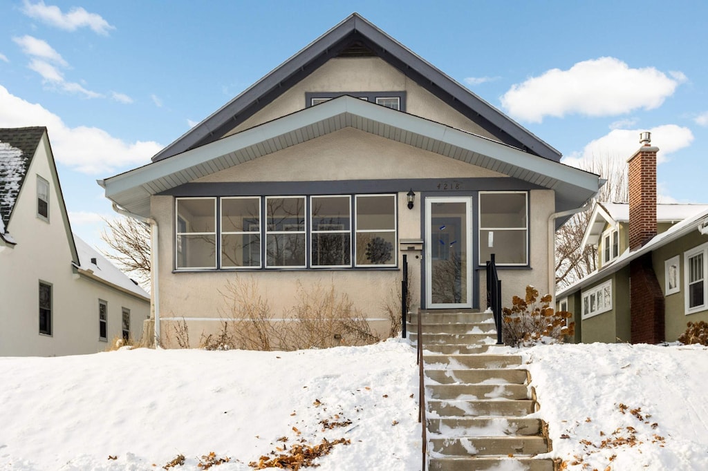 view of front of home