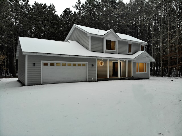 view of front facade featuring a garage