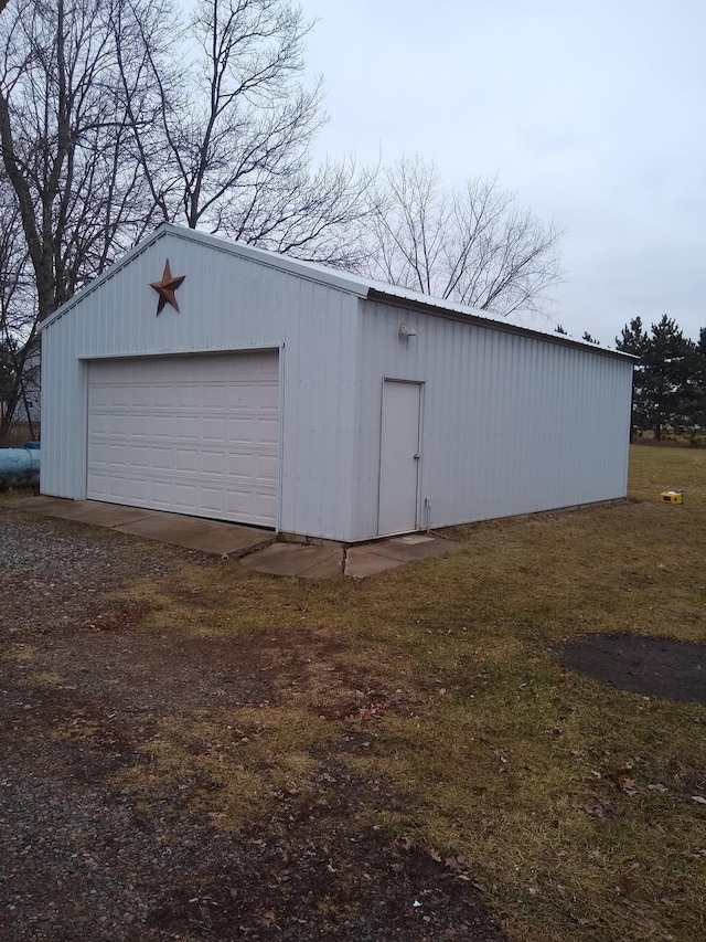 view of detached garage