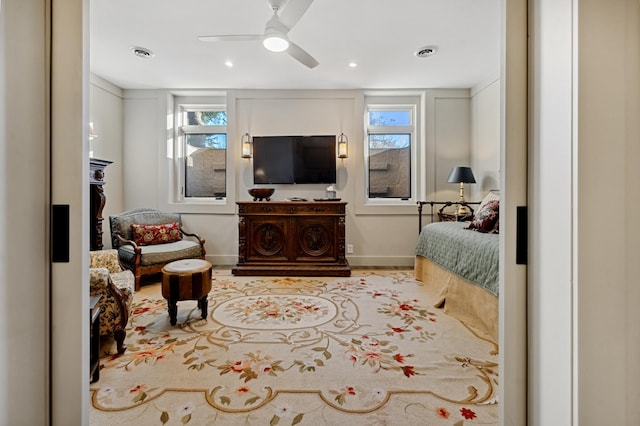 bedroom featuring ceiling fan