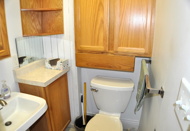410 5th St, Montevideo, MN 56265 - half bath with a sink and toilet