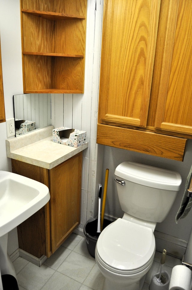 410 5th St, Montevideo, MN 56265 - bathroom featuring toilet