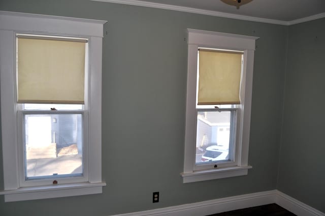 410 5th St, Montevideo, MN 56265 - unfurnished room with ornamental molding and baseboards