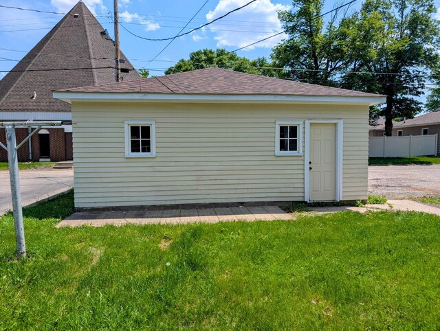410 5th St, Montevideo, MN 56265 - rear view of house with roof with shingles