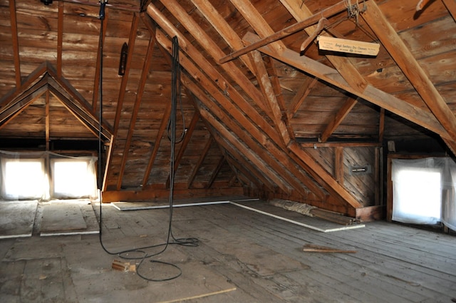 410 5th St, Montevideo, MN 56265 - view of attic