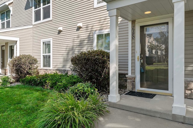 view of property entrance