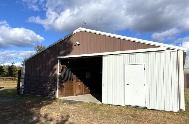 view of outbuilding featuring an outbuilding