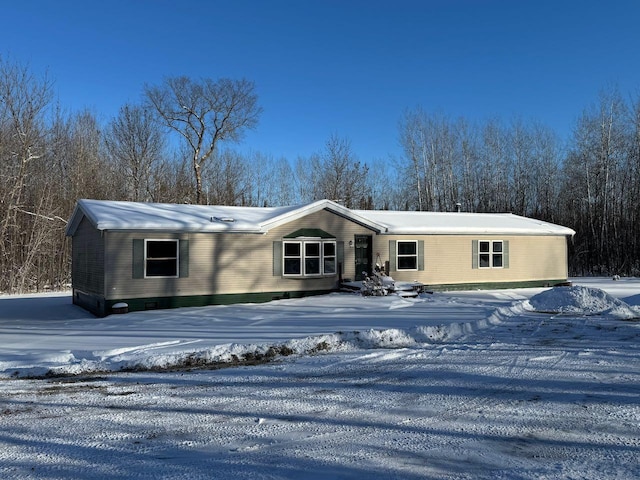 view of front of property