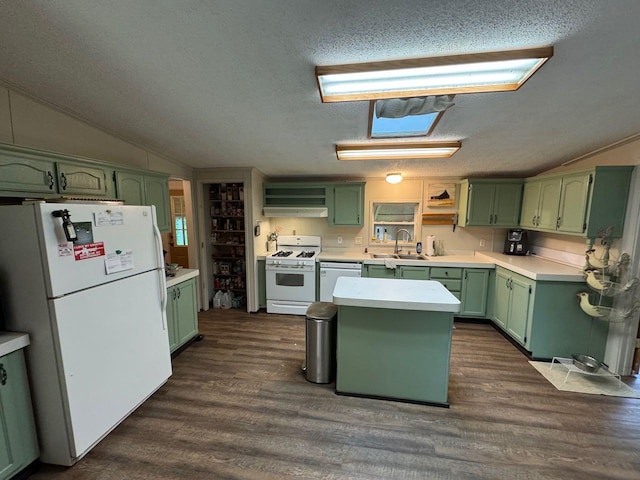 66156 County Road 132, Northome, MN 56661 - kitchen featuring lofted ceiling, green cabinets, and white appliances