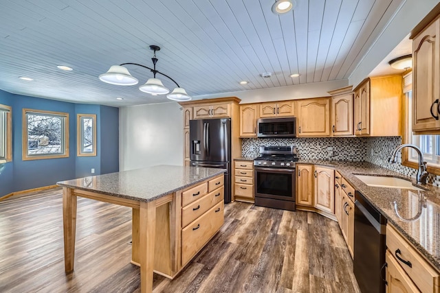 kitchen with wood ceiling, appliances with stainless steel finishes, pendant lighting, dark hardwood / wood-style floors, and sink