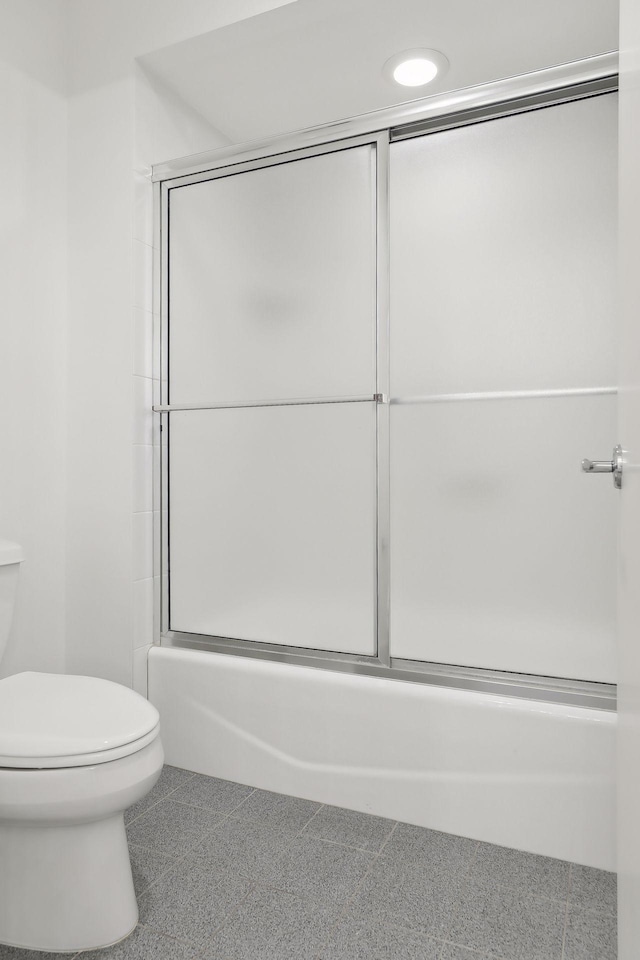3529 Green Ridge Rd, Minnetonka, MN 55305 - full bath featuring toilet and shower / bath combination with glass door