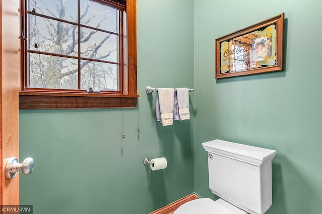 bathroom featuring toilet