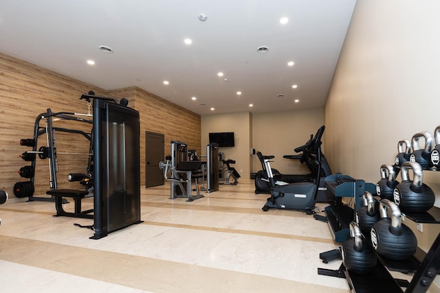 1018 Mahoe Way, Mankato, MN 56001 - workout area featuring recessed lighting