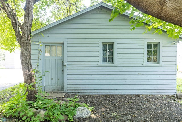 exterior space with an outbuilding