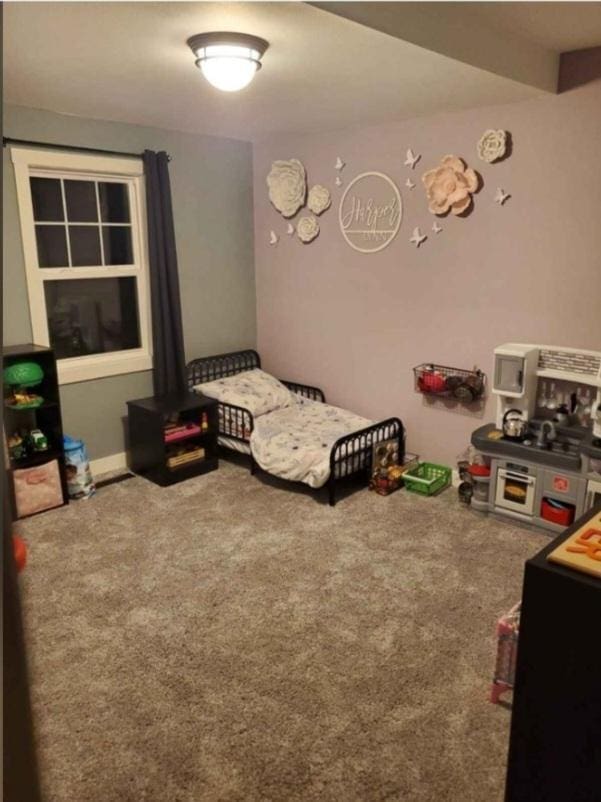 view of carpeted bedroom