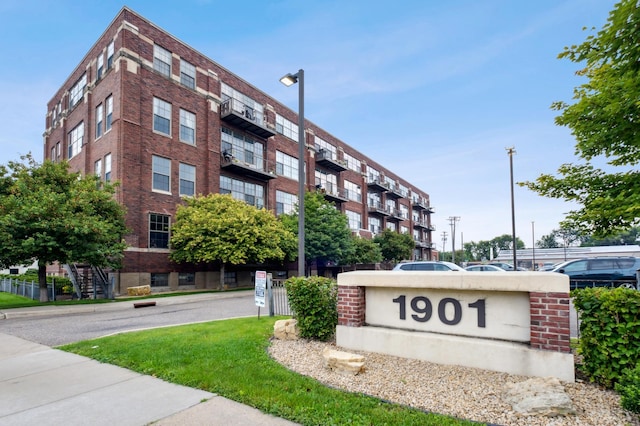 1901 Hennepin Ave Unit 103, Minneapolis, MN 55413 - photo 24