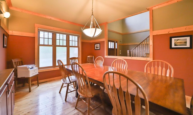 dining room with light hardwood / wood-style floors