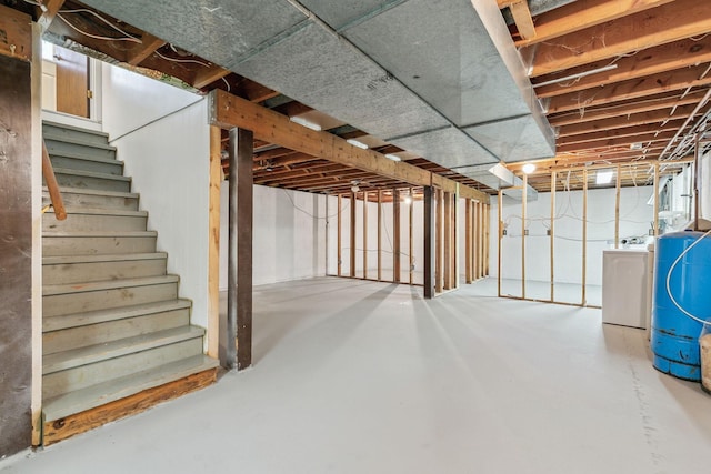 basement featuring independent washer and dryer