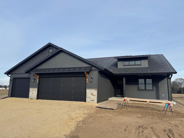 view of front of house featuring a garage