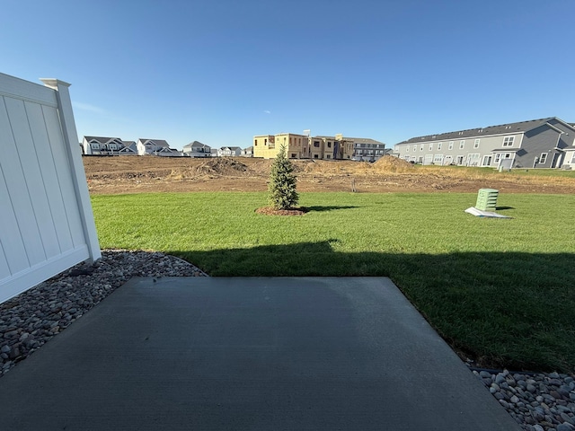 view of yard with a patio area