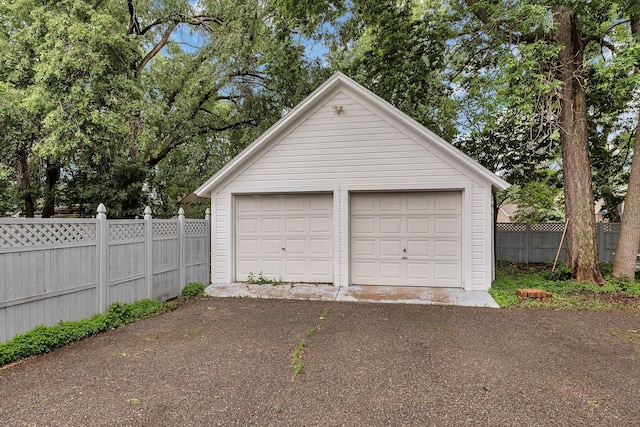 403 Armstrong Ave, Litchfield, MN 55355 - photo 4