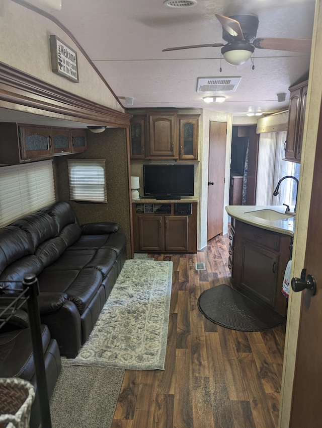 B30 Pathfinder Vlg, Hinckley, MN 55037 - photo 5