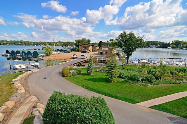 bird's eye view with a water view