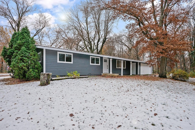 view of front of house with a garage