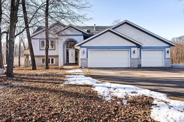 view of front of house featuring a garage