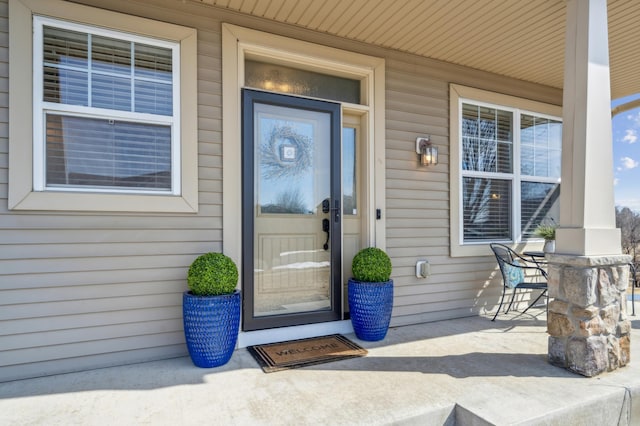 property entrance with a porch