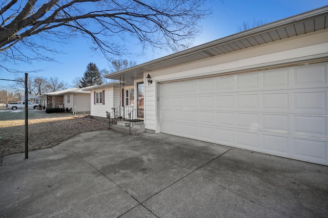 single story home featuring a garage