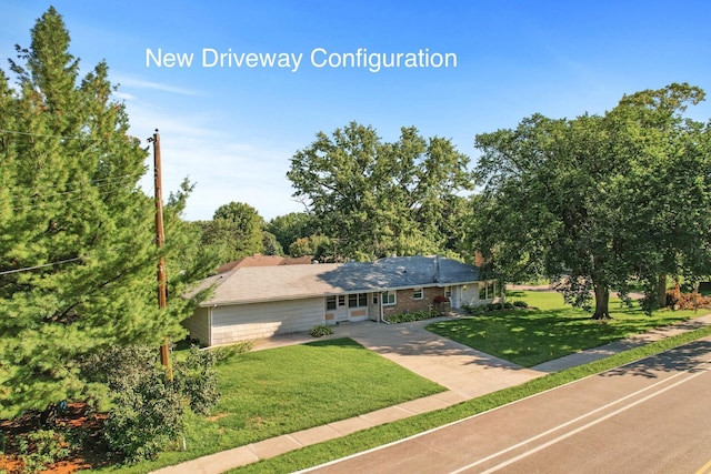 4700 Glenwood Ave, Golden Valley, MN 55422 - ranch-style home with a front yard and concrete driveway