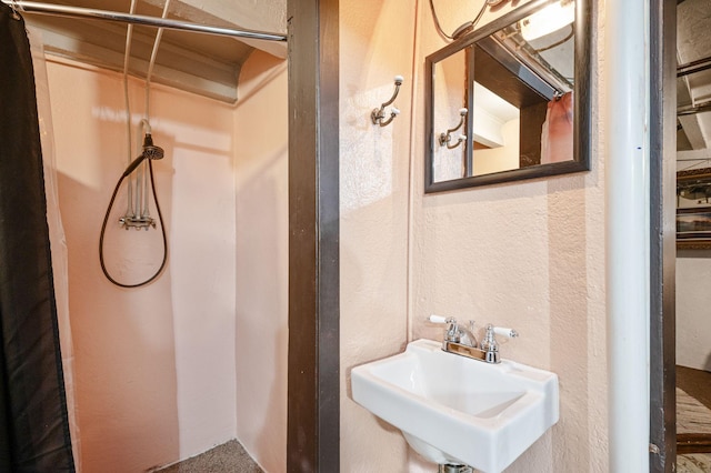 bathroom with sink