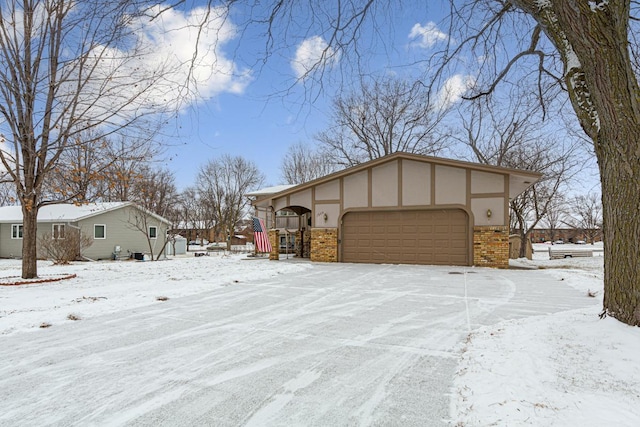 view of front facade with a garage