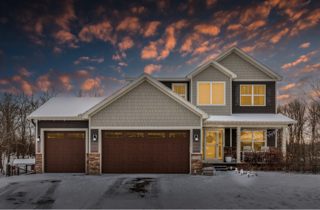 craftsman house featuring a garage