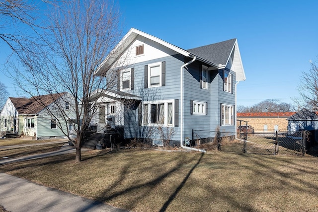 view of front of house with a front lawn