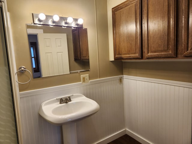 bathroom with sink