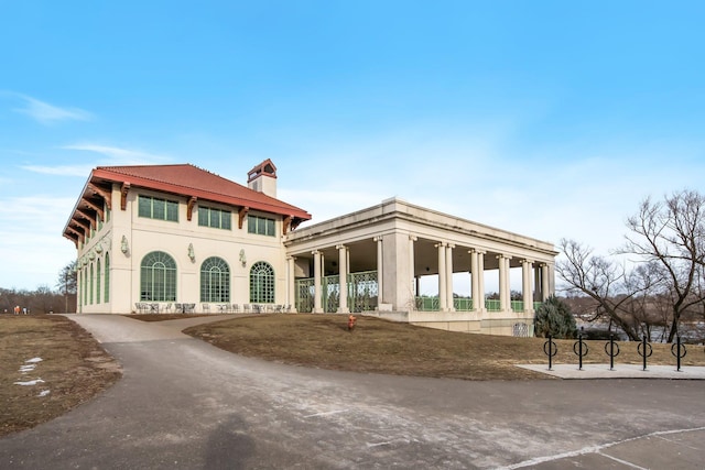 view of building exterior